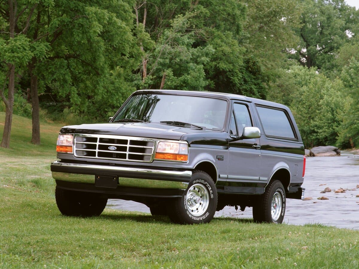 Ford Bronco V — Əsas şəkil