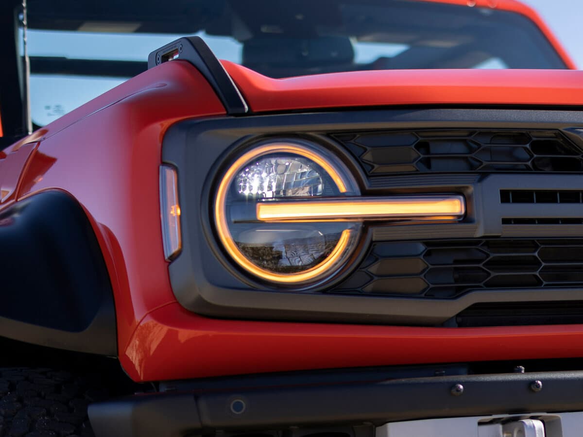 Ford Bronco VI — Fara