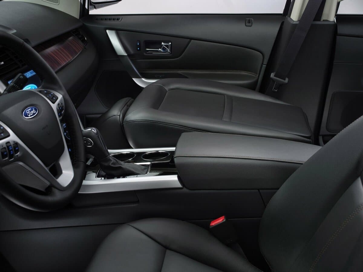 Ford Edge I Restayling — Salon, öndən
