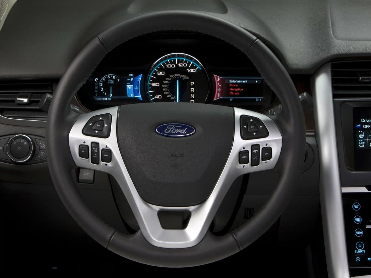 Ford Edge I Restayling — Sükan