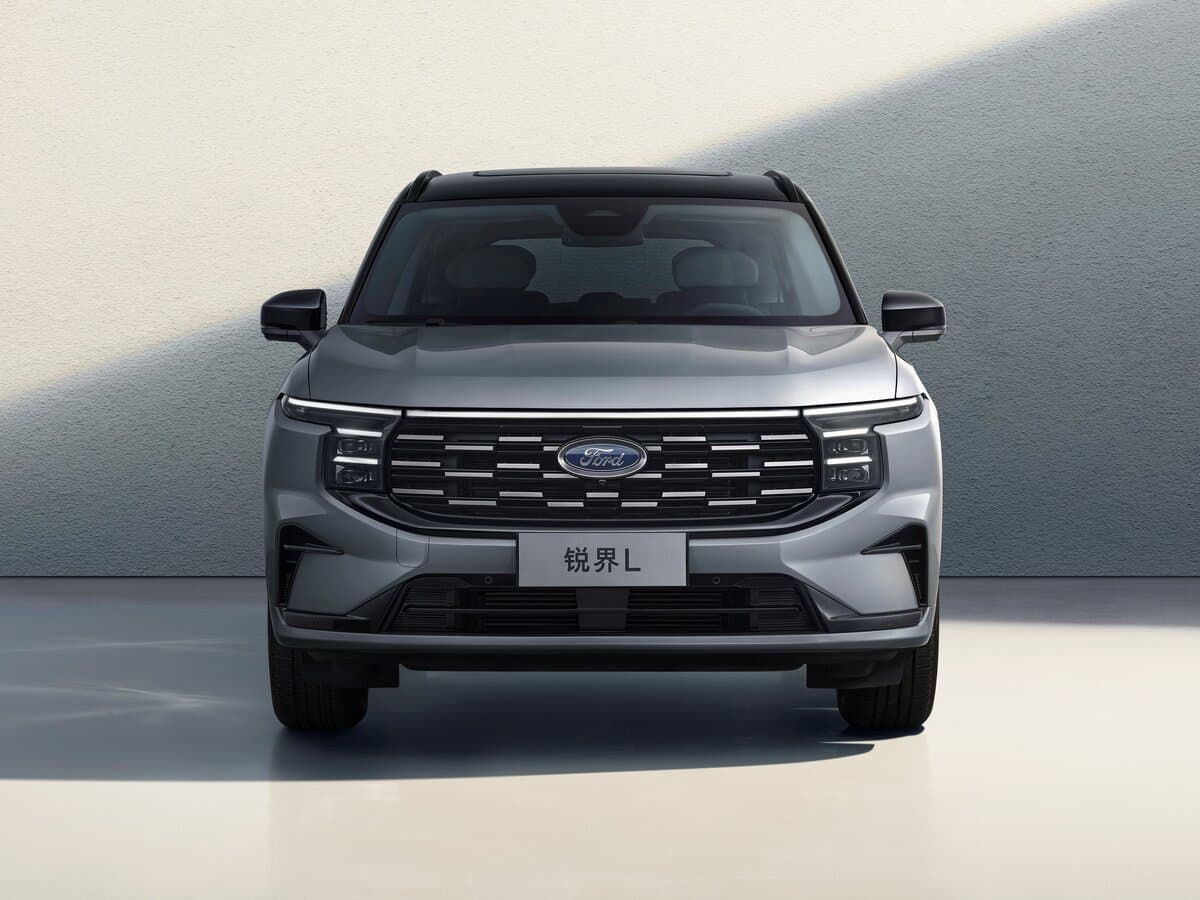 Ford Edge III (L) — Öndən