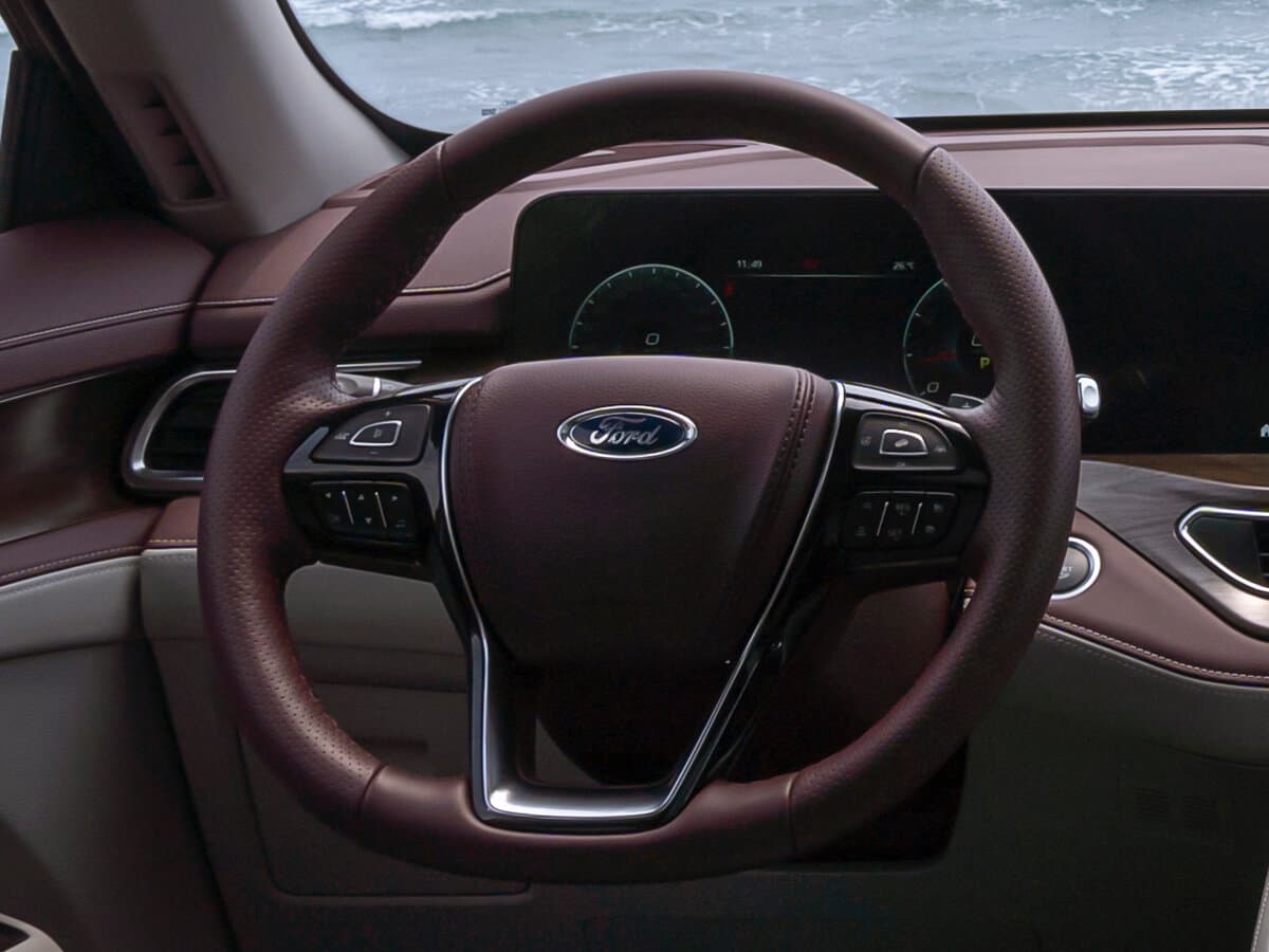 Ford Equator I — Sükan