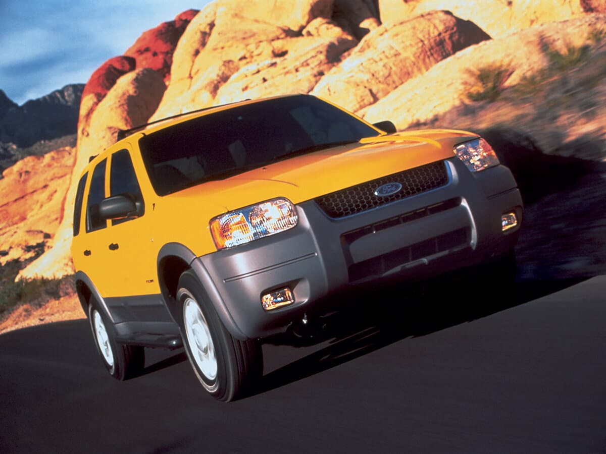 Ford Escape I — Öndən