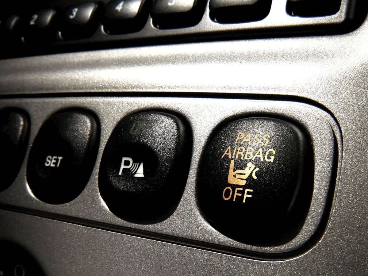 Ford Escape I Restayling — Salon, öndən