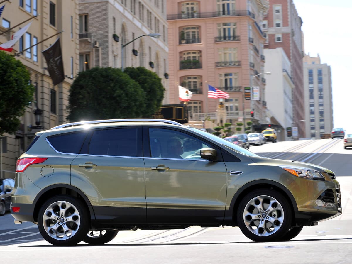 Ford Escape III — Yandan