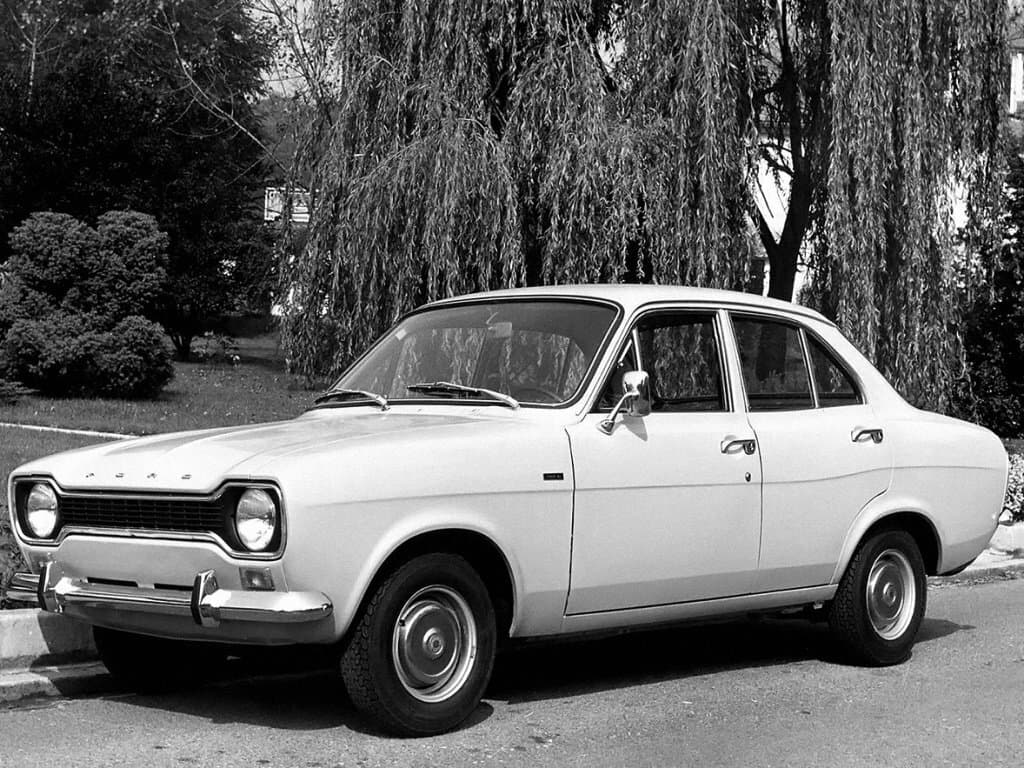 Ford Escort I — yandan görünüş