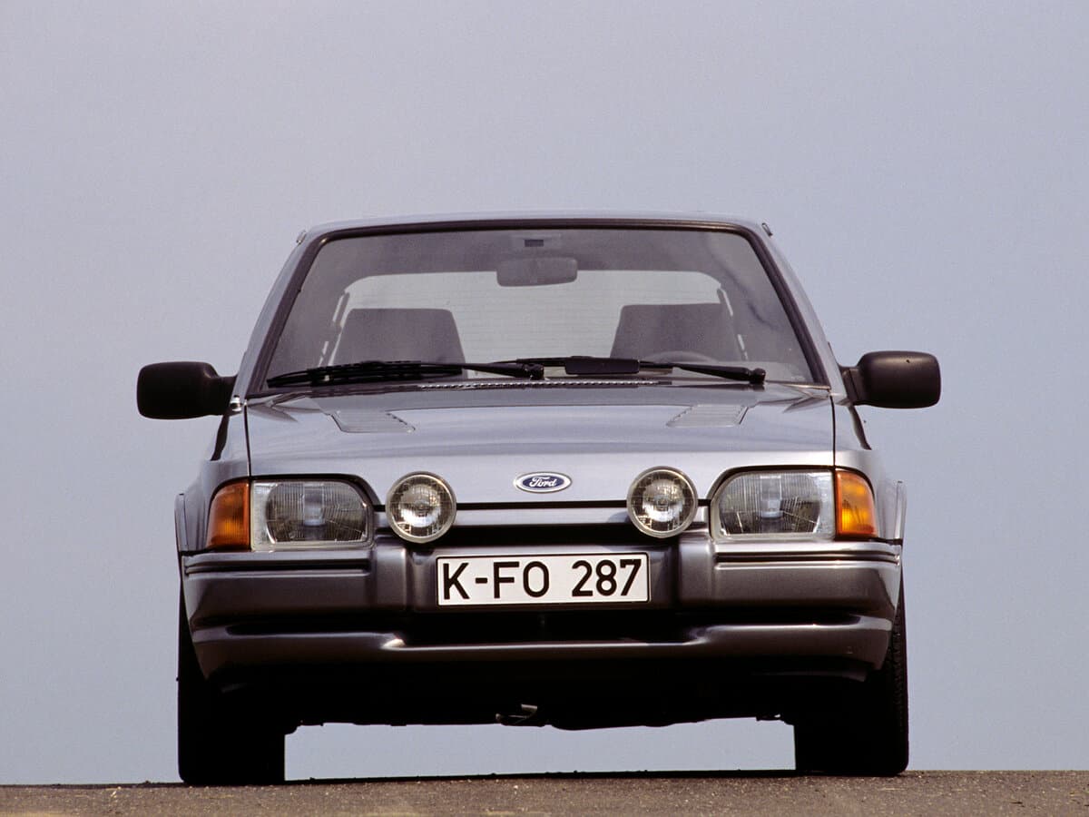 Ford Escort IV — Öndən