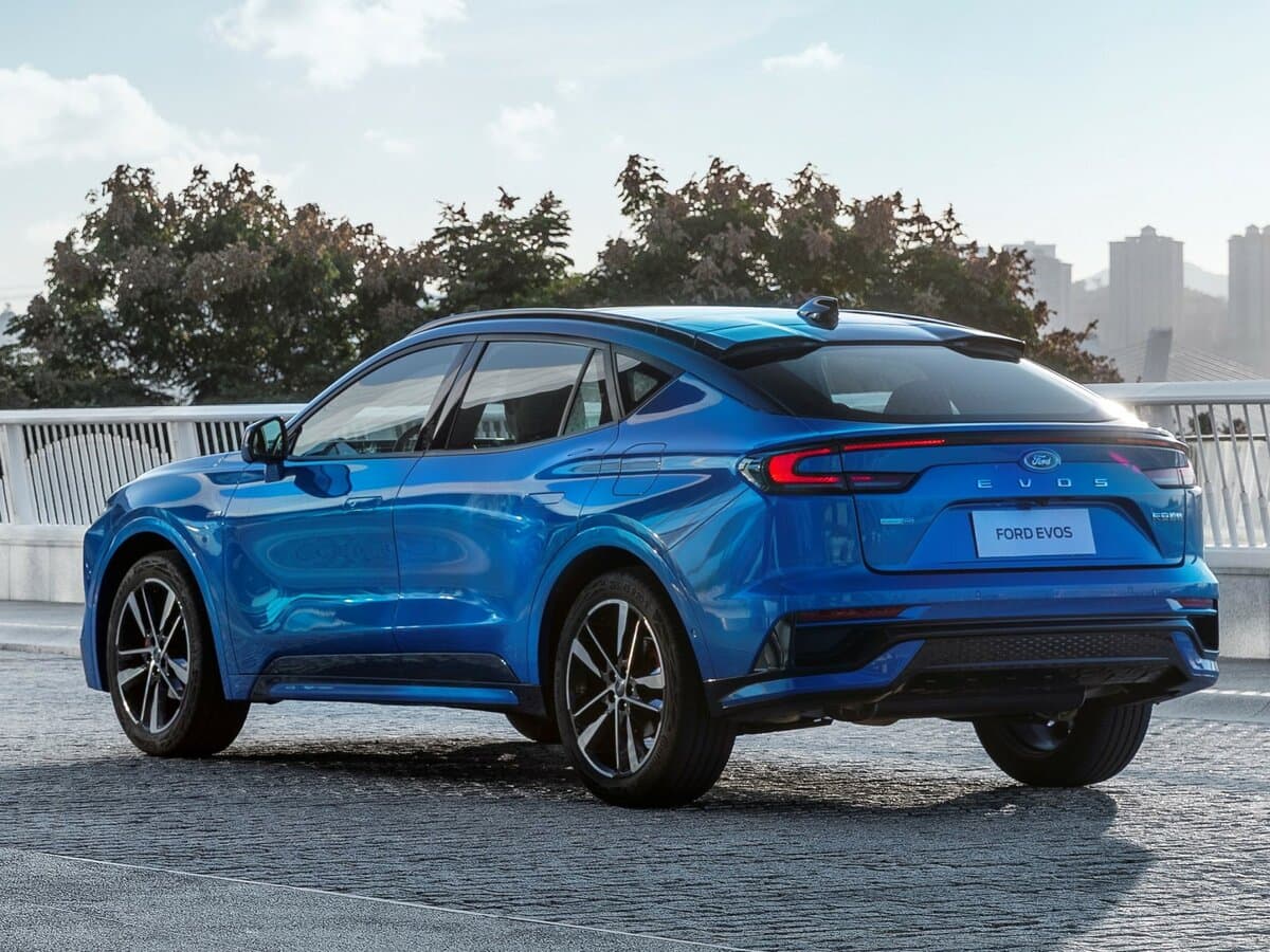 Ford Evos 2021 – 2024 — 3/4 arxadan