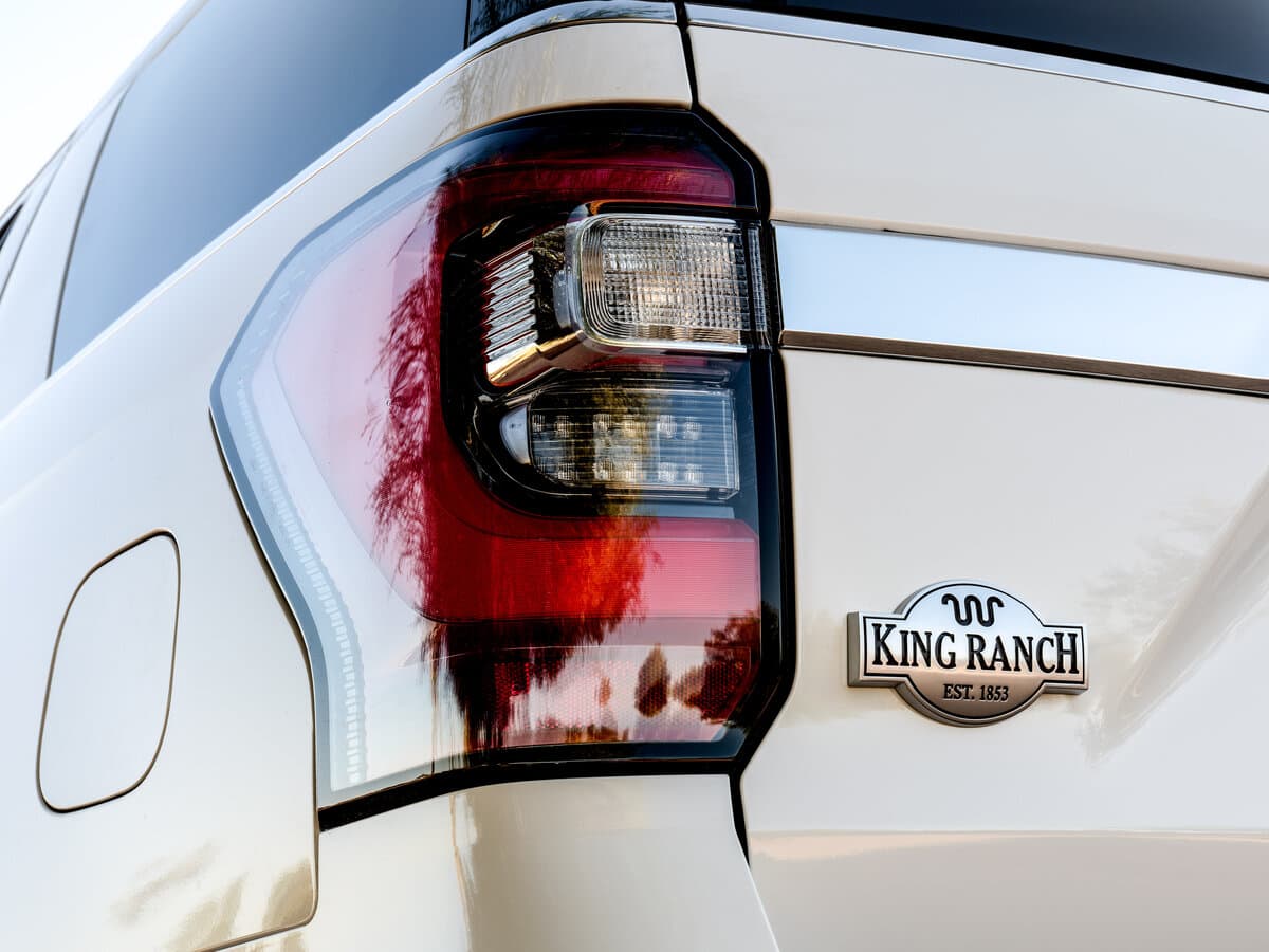 Ford Expedition IV — Detal