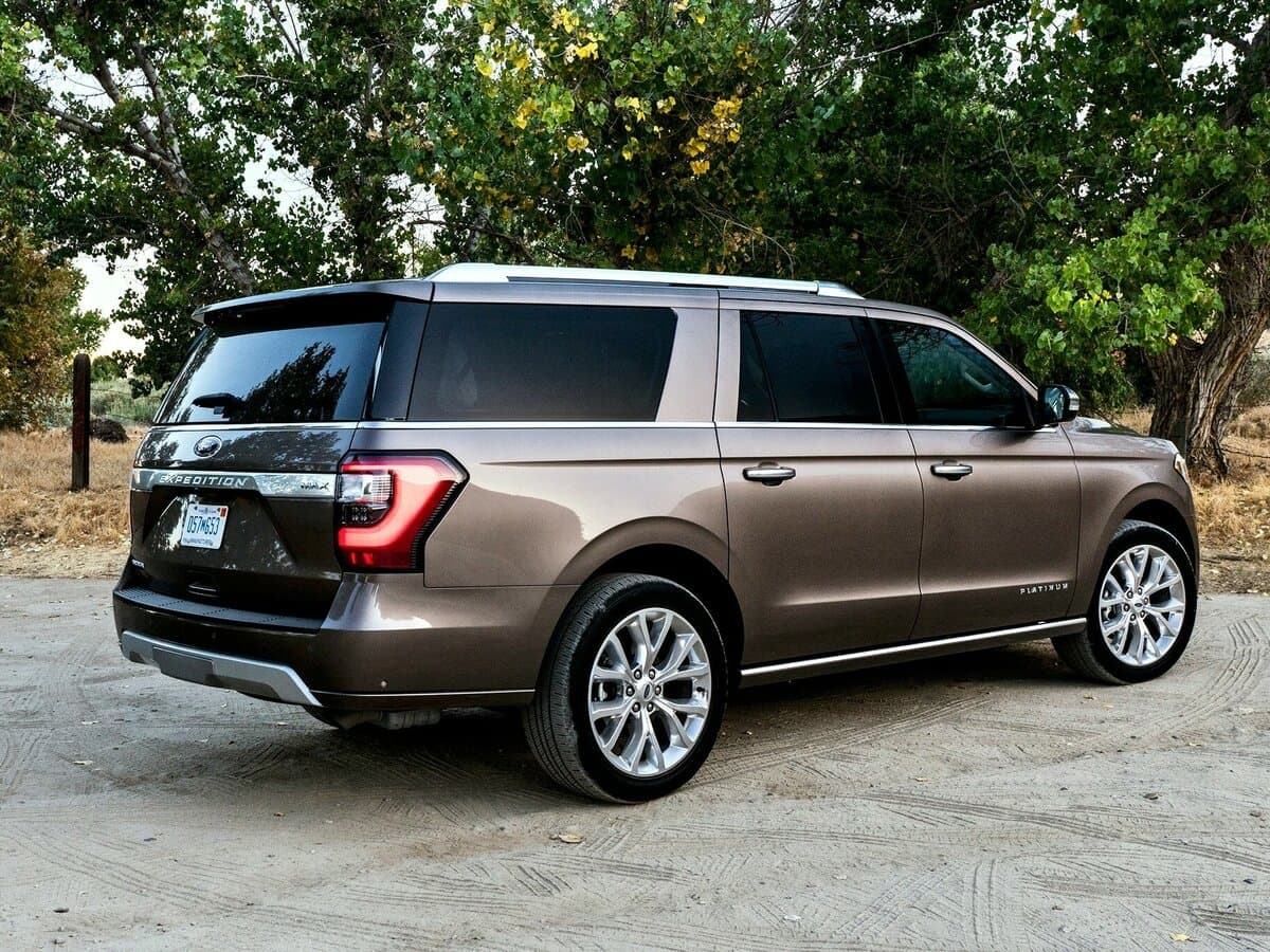 Ford Expedition IV — 3/4 arxadan