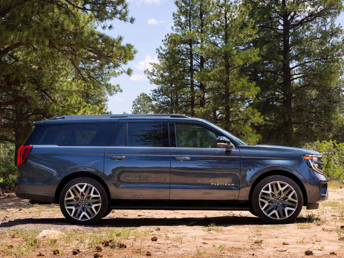 Ford Expedition V — Yandan
