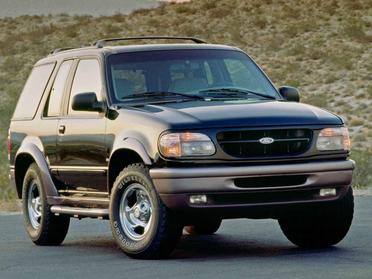 Ford Explorer II — Öndən