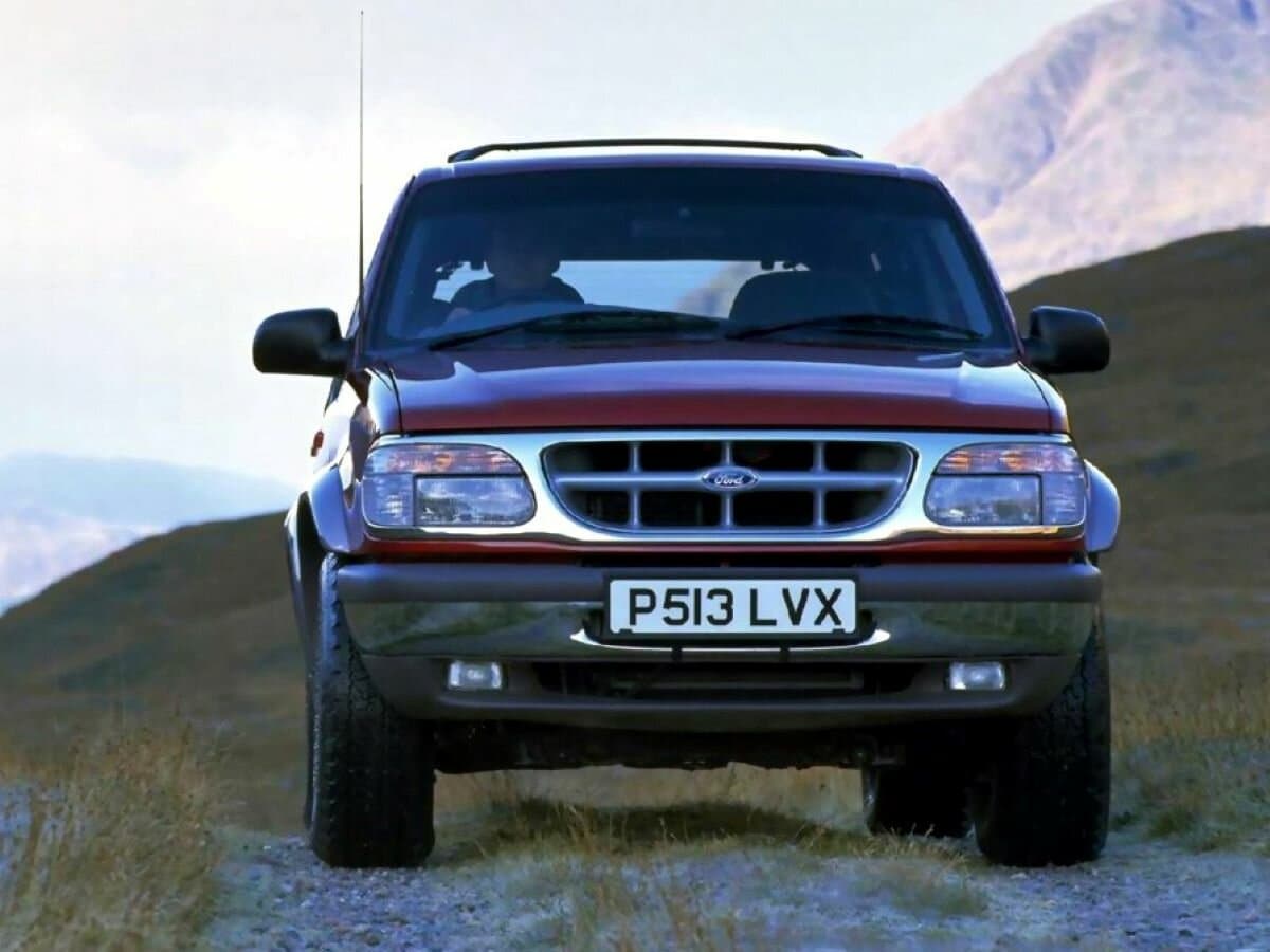Ford Explorer II — Öndən