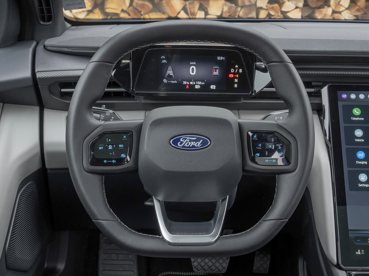 Ford Explorer EV 2024 – indiyədək — Sükan