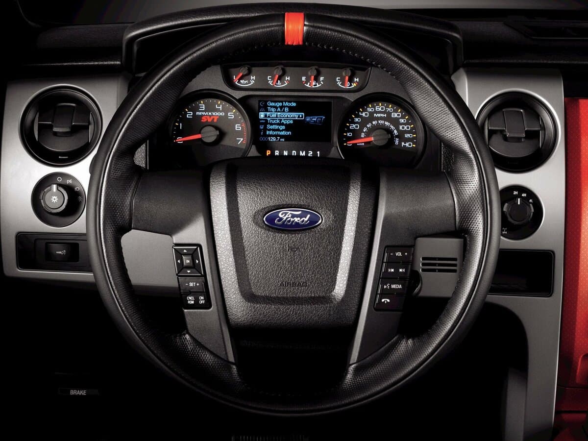 Ford F-150 XII — Sükan