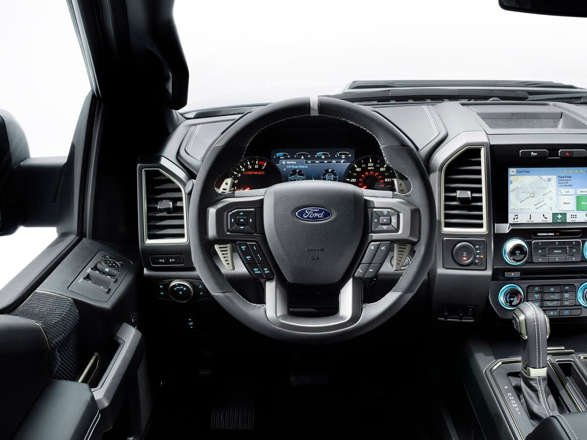 Ford F-150 XIII — Sükan