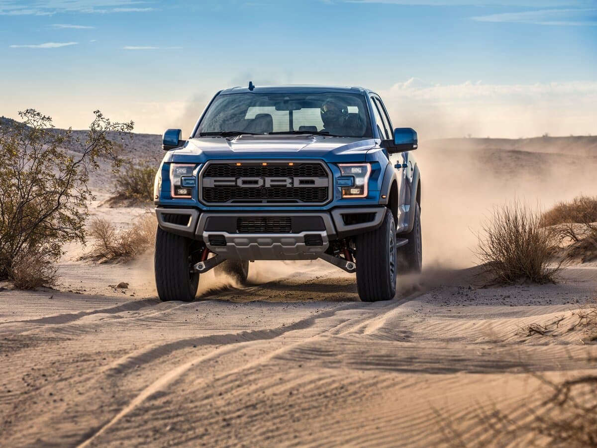 Ford F-150 XIII Restayling — Öndən