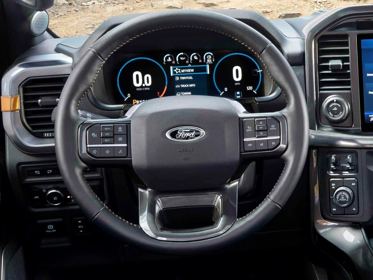 Ford F-150 XIV — Sükan