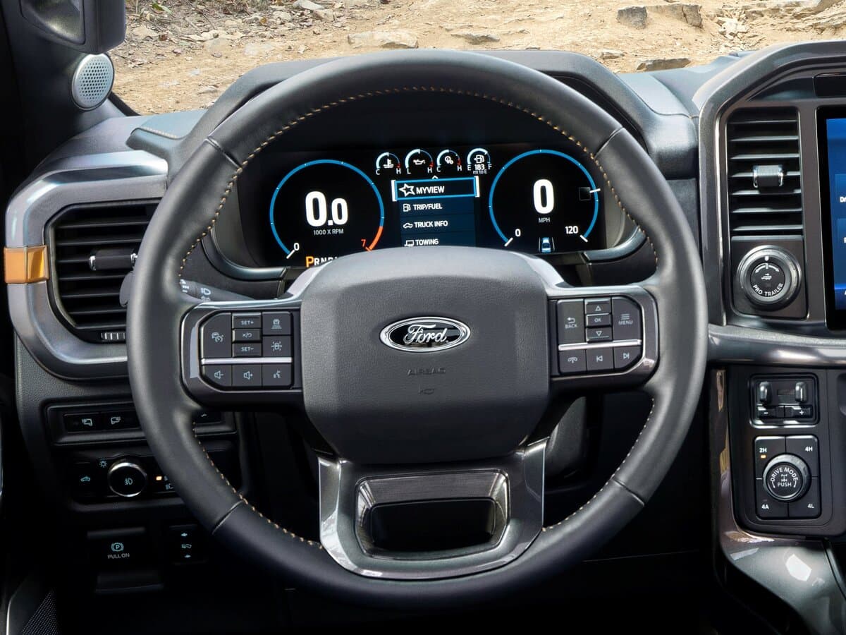 Ford F-150 XIV — Sükan