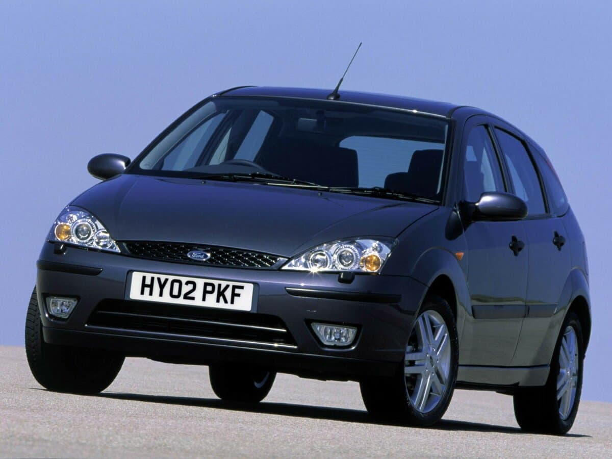 Ford Focus I Restayling — Öndən