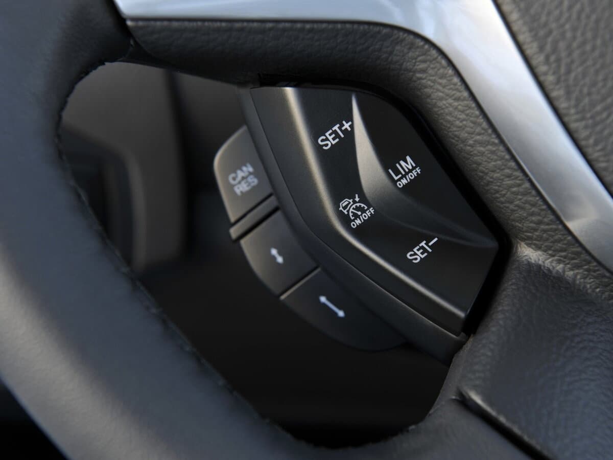 Ford Focus III — Salon, arxadan