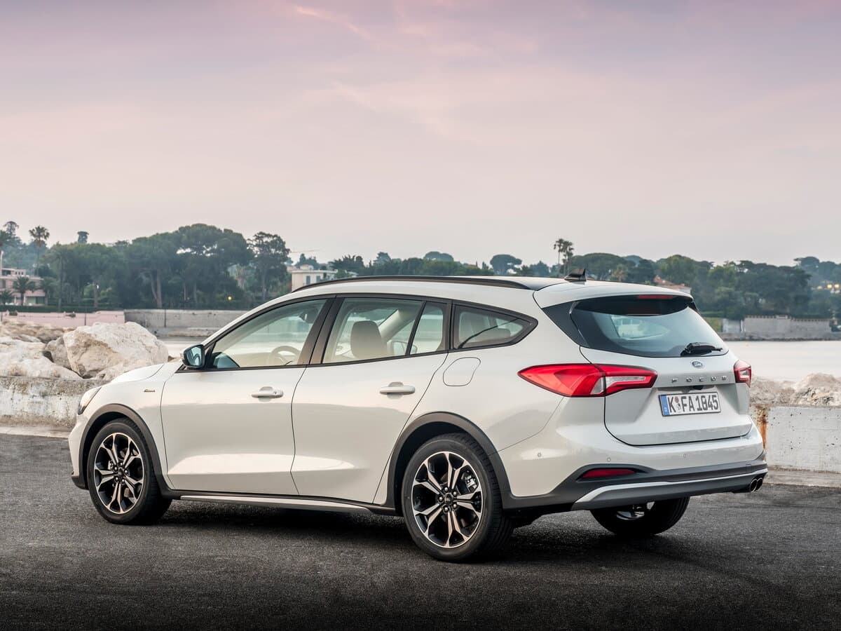 Ford Focus IV — 3/4 arxadan