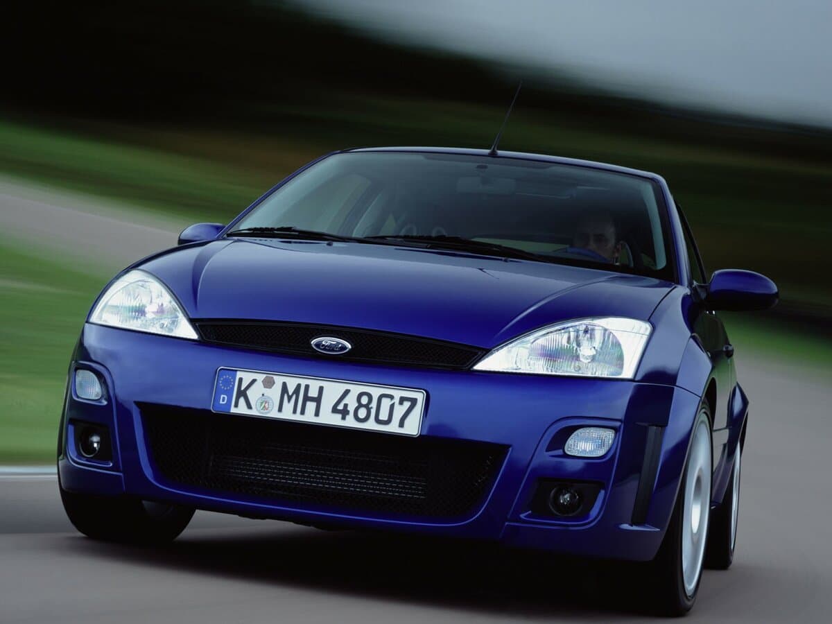 Ford Focus RS I — Öndən
