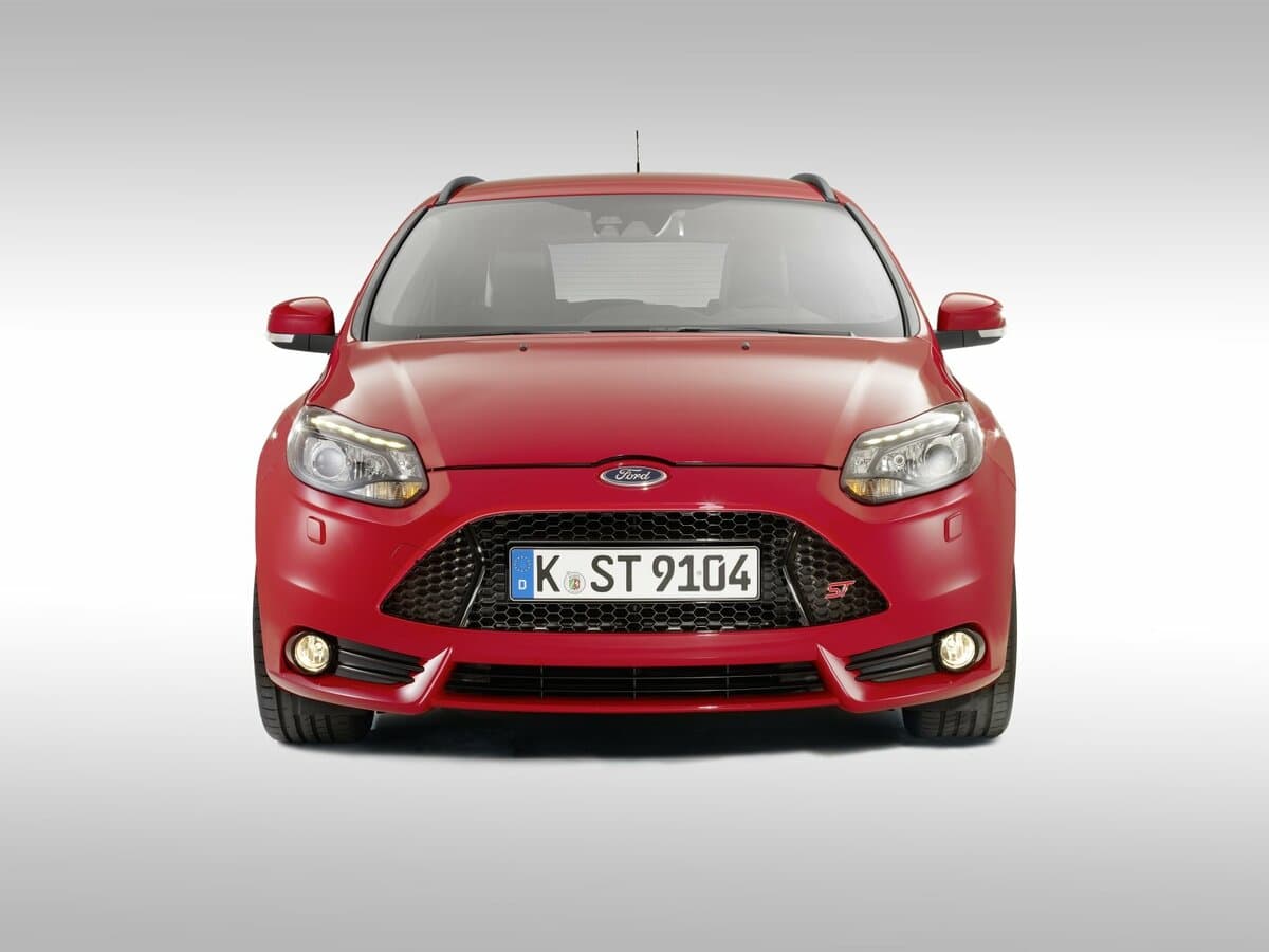 Ford Focus ST III — Öndən
