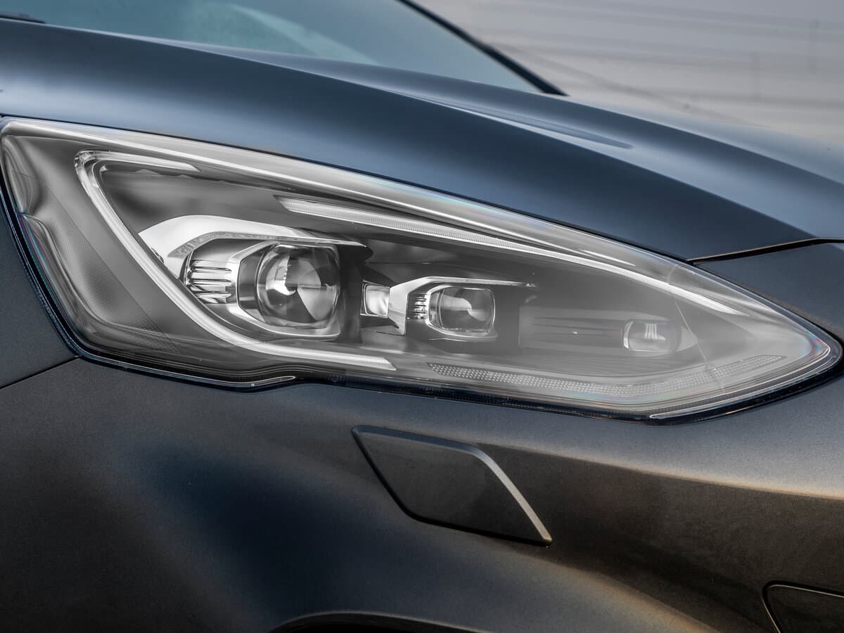 Ford Focus ST IV — Fara