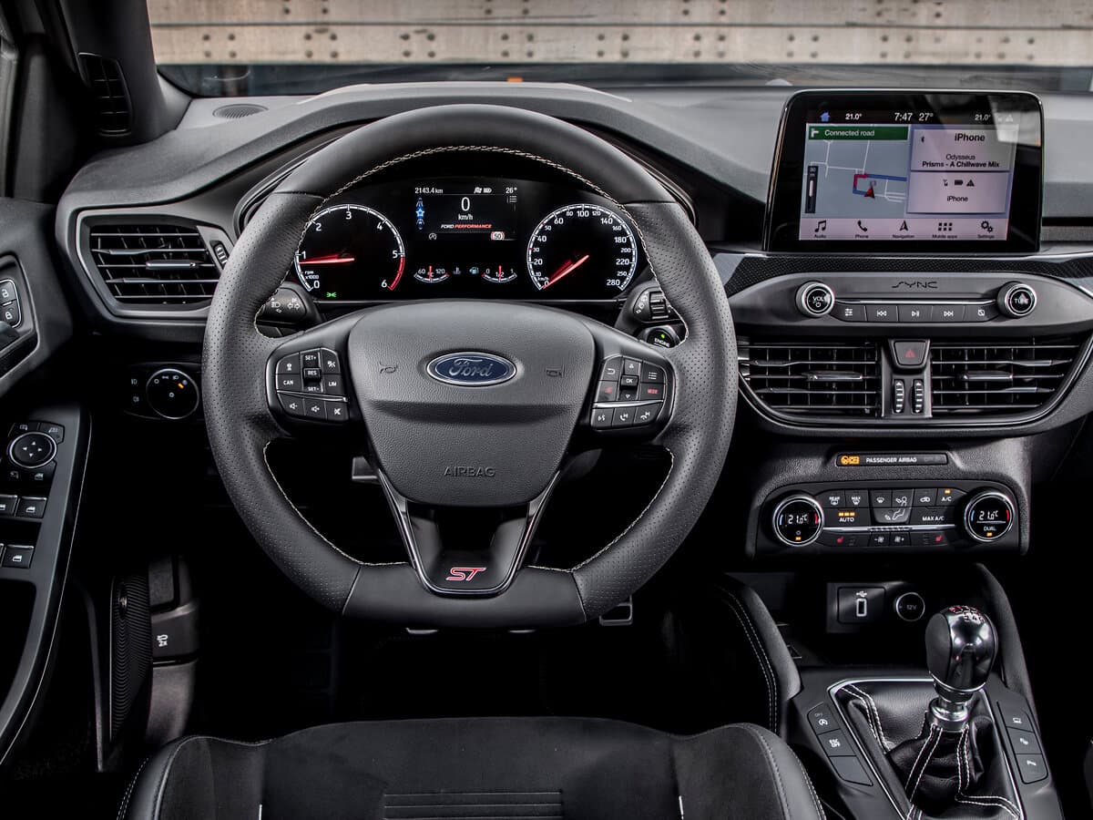 Ford Focus ST IV — Sükan