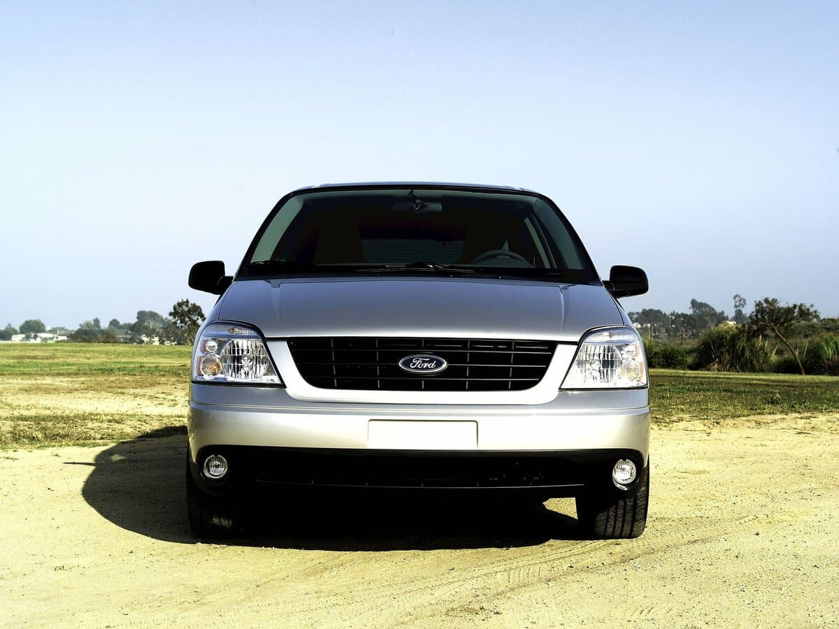 Ford Freestar 2003 – 2007 — Öndən