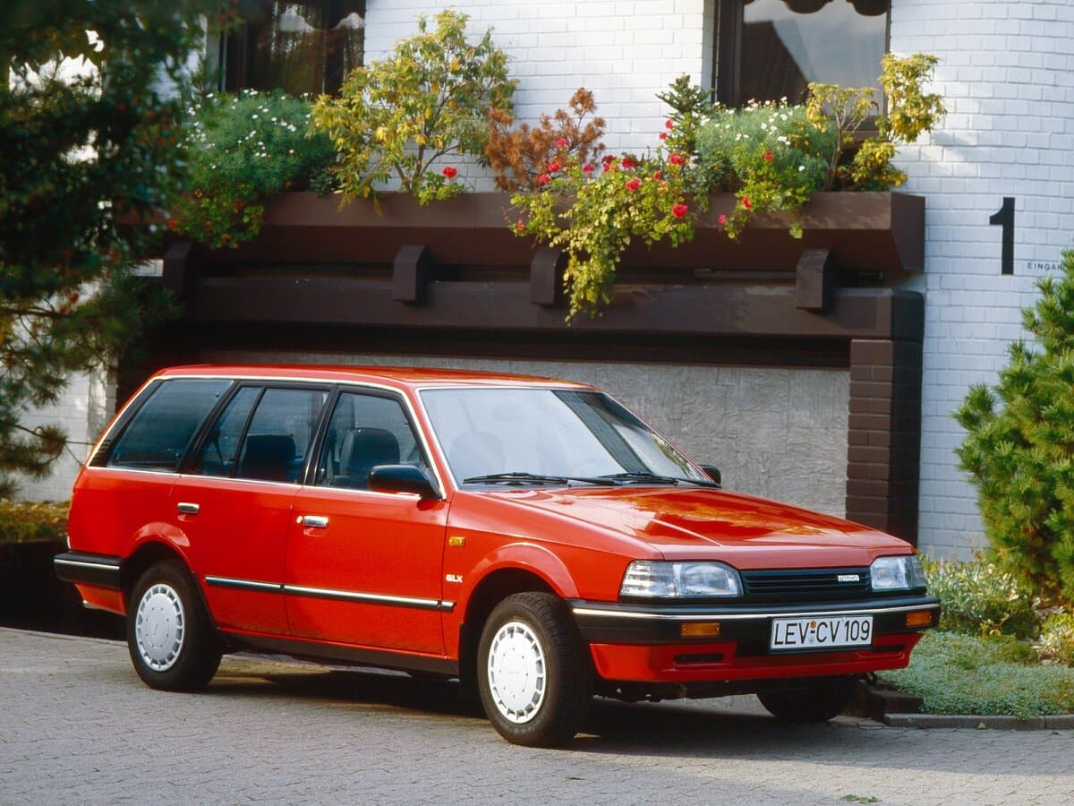 Ford Laser II — Əsas şəkil