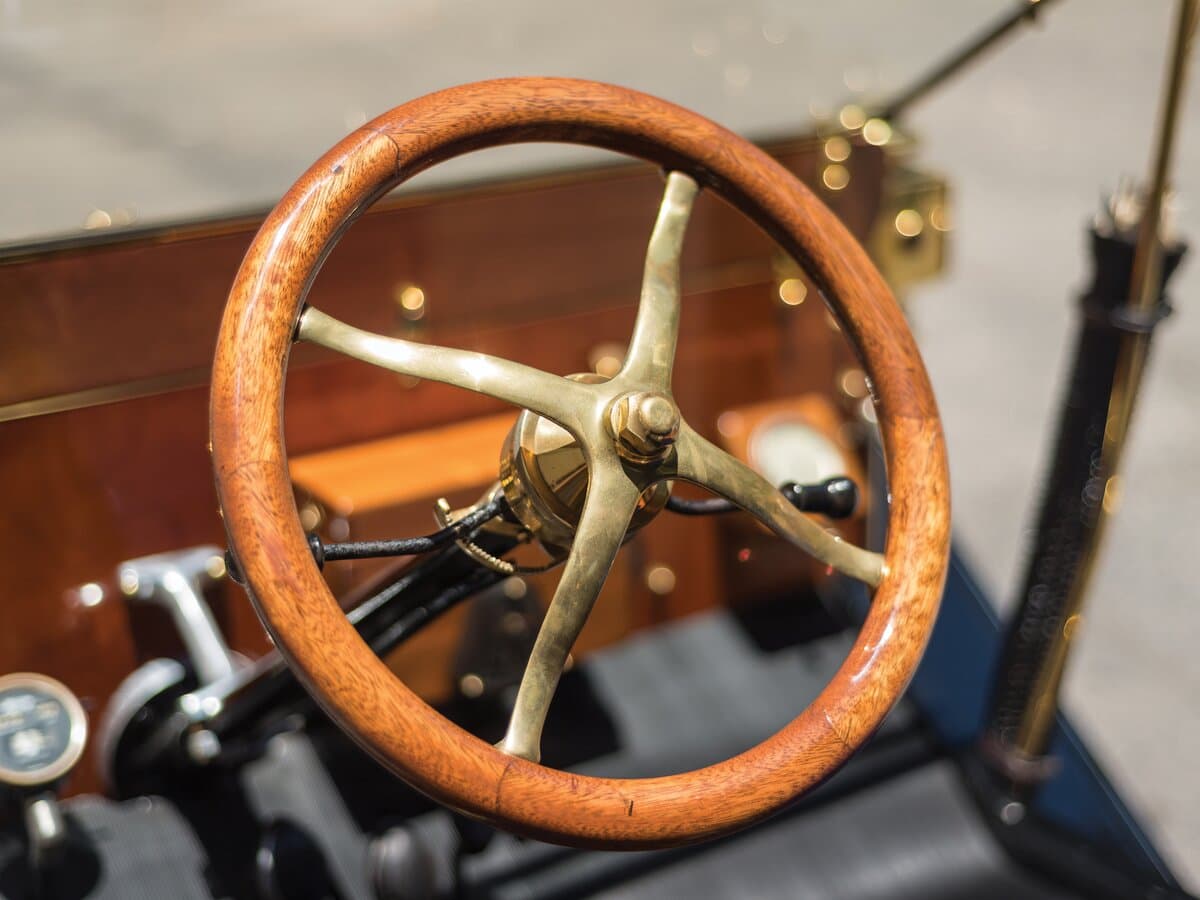 Ford Model T 1908 – 1927 — Sükan
