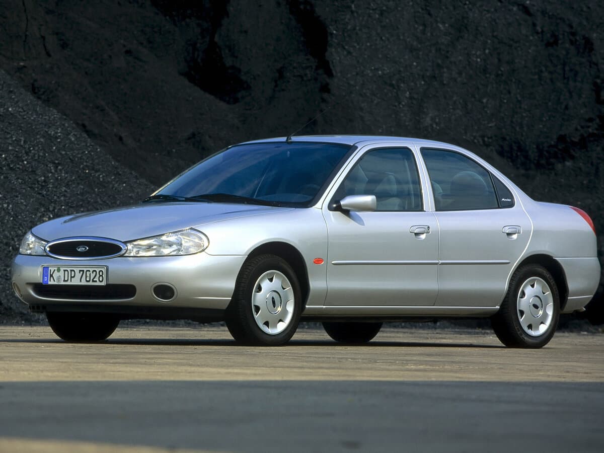 Ford Mondeo II — Yandan