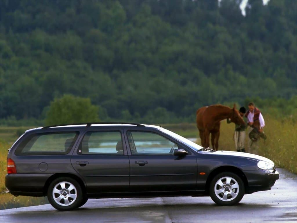 Ford Mondeo II — Yandan