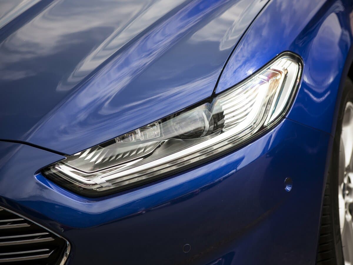 Ford Mondeo V — Fara