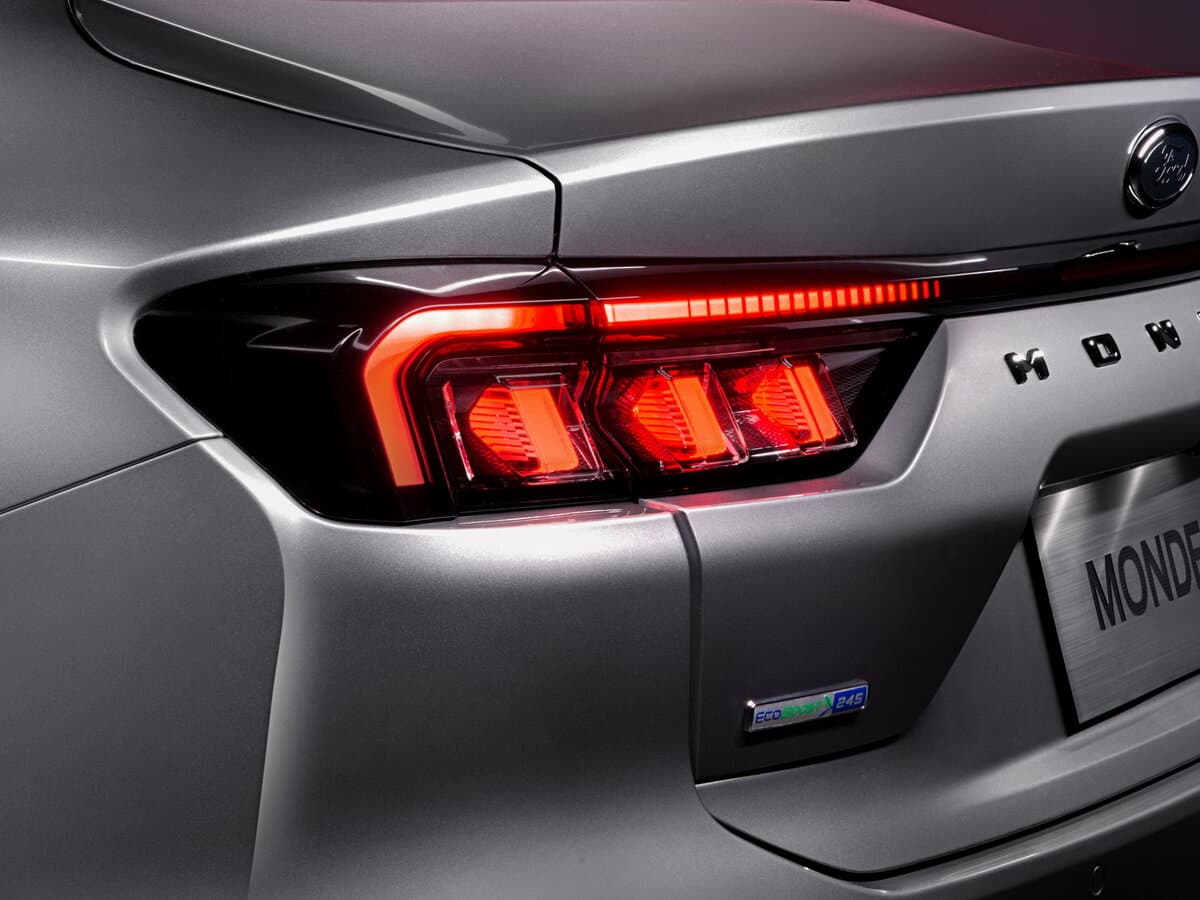 Ford Mondeo VI — Detal