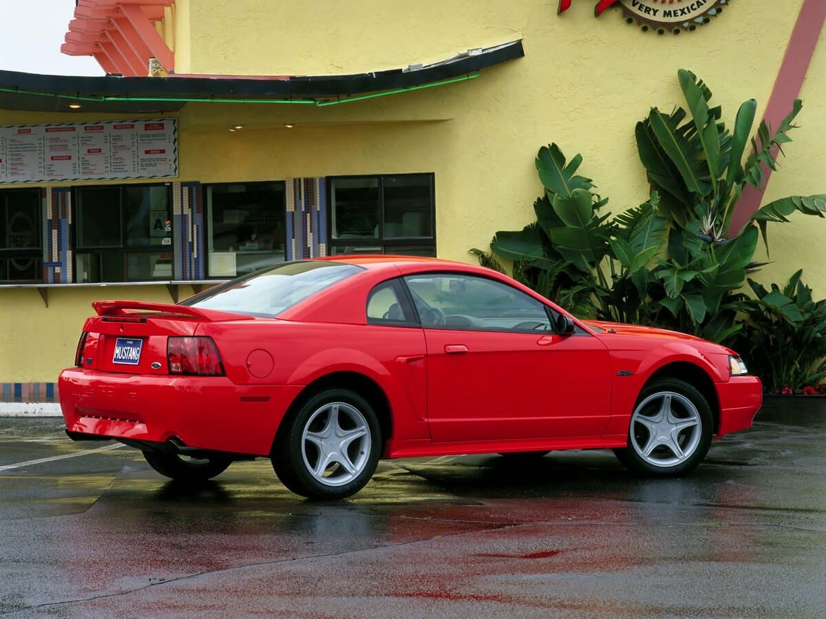 Ford Mustang IV Restayling — Yandan