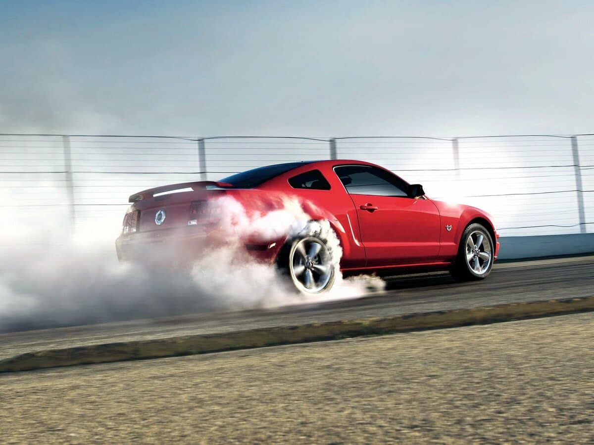 Ford Mustang V — Salon, öndən