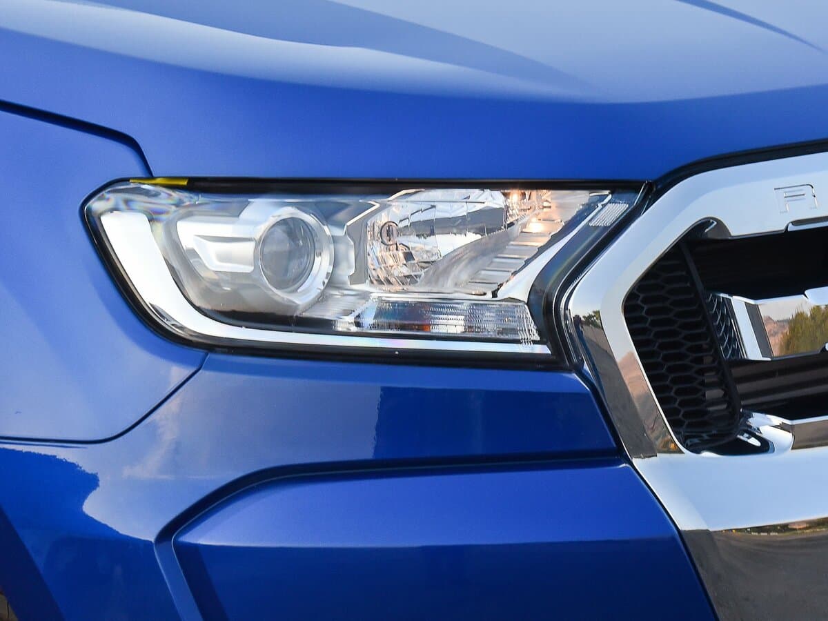Ford Ranger T6 Restayling — Fara