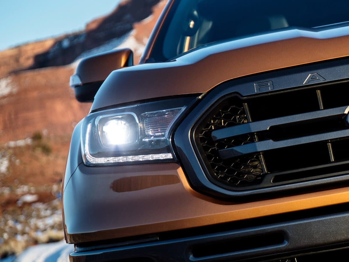 Ford Ranger T6 Restayling 2 — Fara