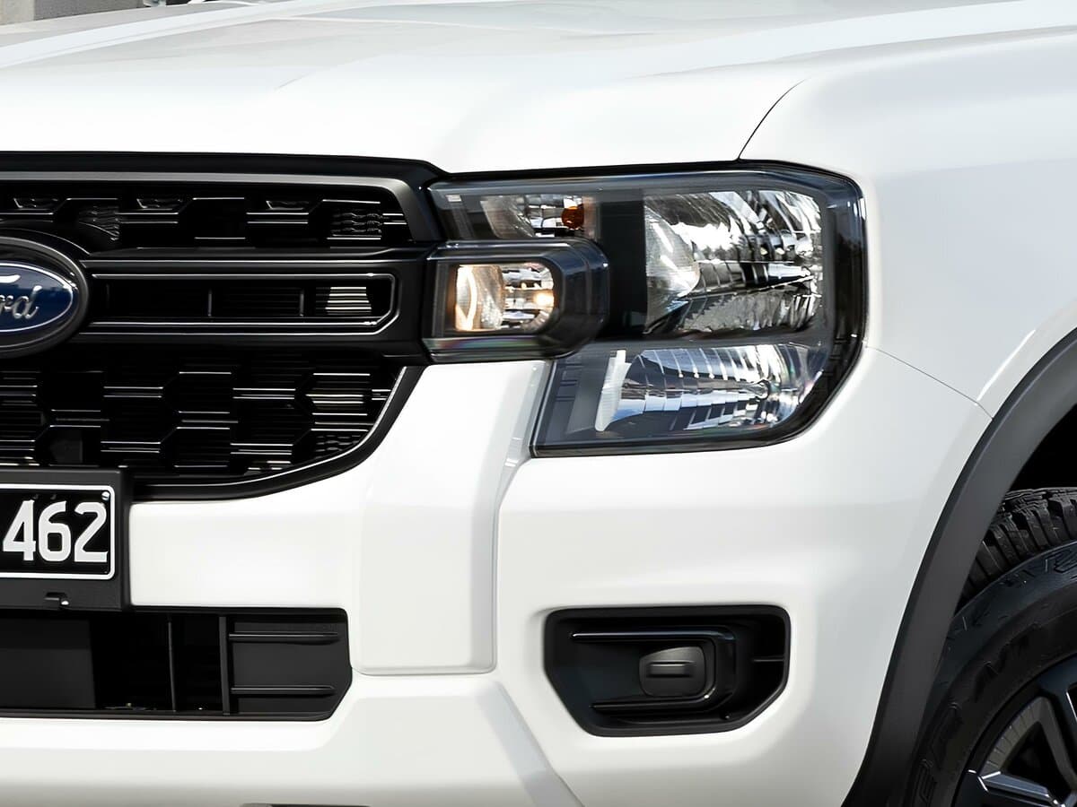 Ford Ranger T6.2 — Fara