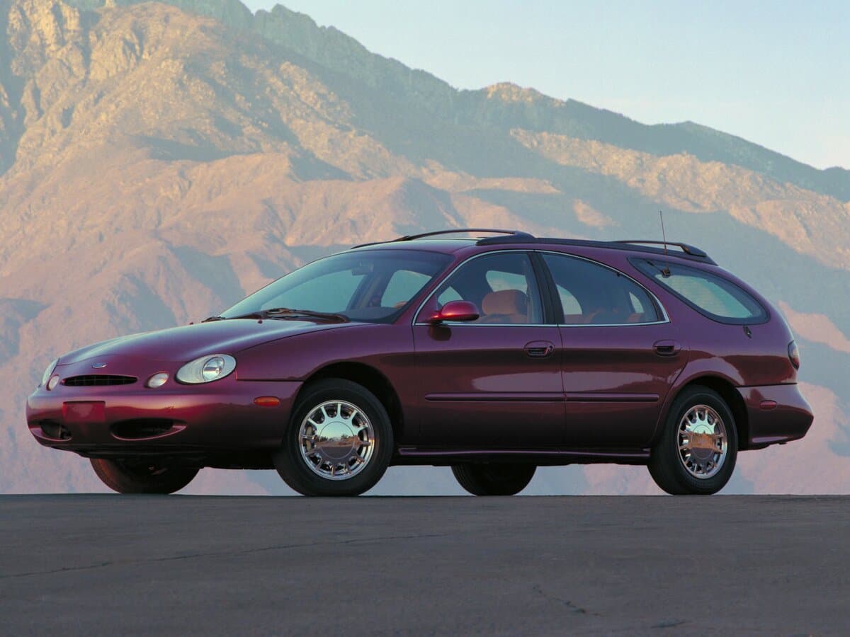 Ford Taurus III — Yandan