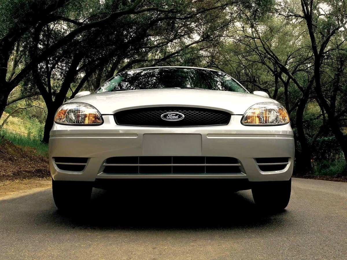 Ford Taurus IV — Öndən