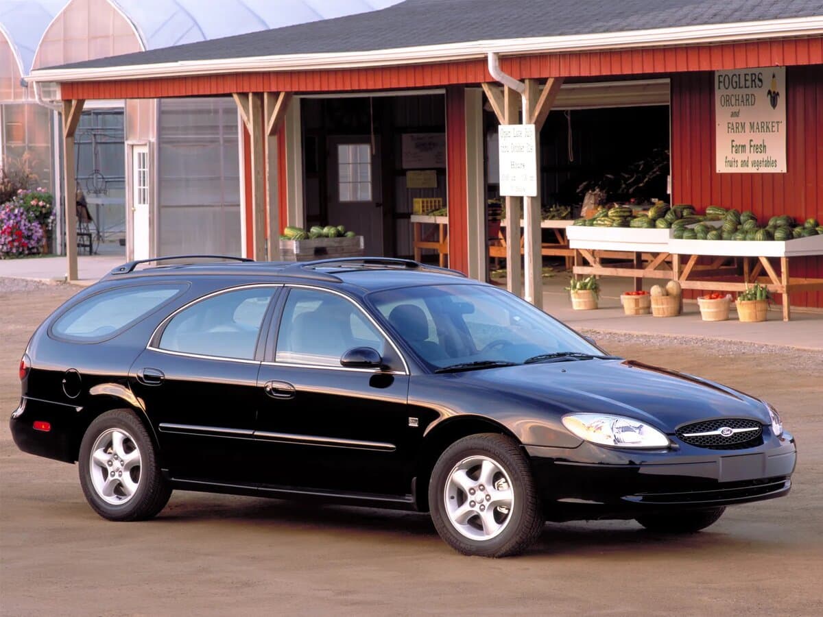 Ford Taurus IV — Yandan