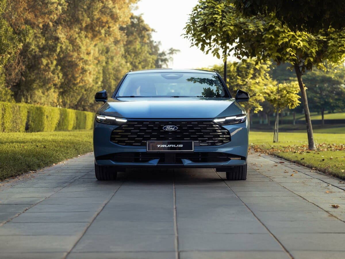 Ford Taurus VIII Restayling — Öndən