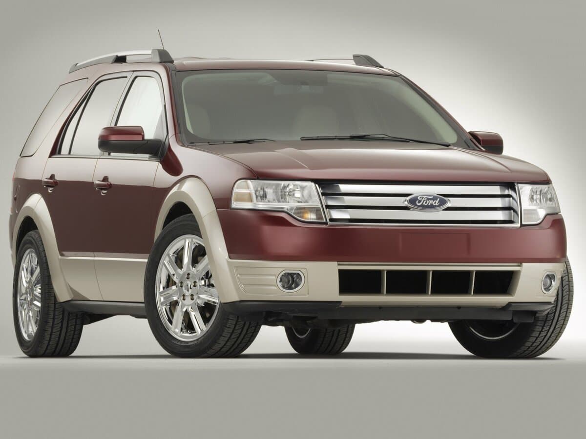 Ford Taurus X 2007 – 2009 — Öndən