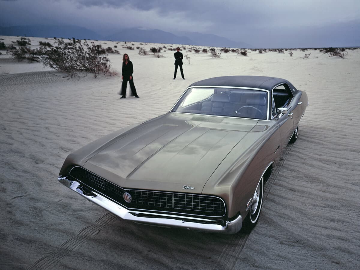 Ford Torino II — öndən görünüş