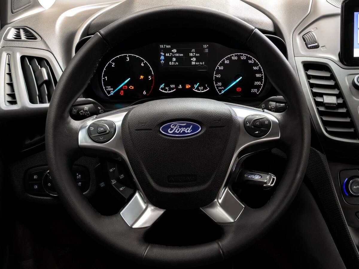 Ford Tourneo Connect II Restayling — Sükan