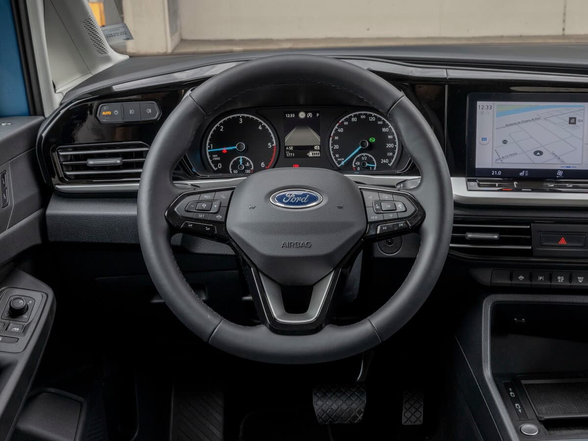 Ford Tourneo Connect III — Sükan